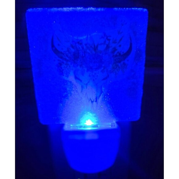 Decorative Skull & Floral Night Light Plug-In With Glitter Finish - Picture 7 of 7